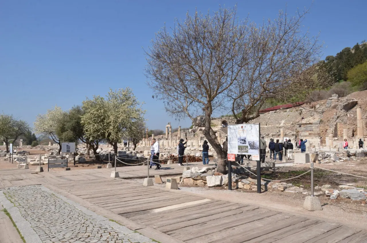 Ephesus Tour from Izmir Cruise Port — photo 2