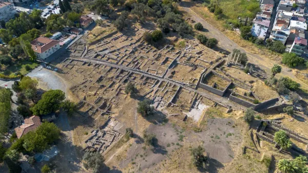 Smyrna Ancient City 10
