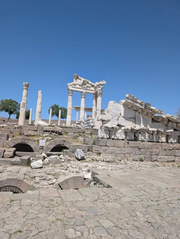 Pergamon Ancient City 31