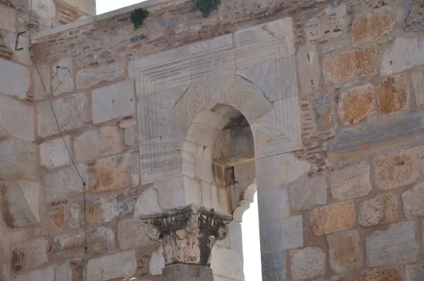 Isa Bey Mosque 47