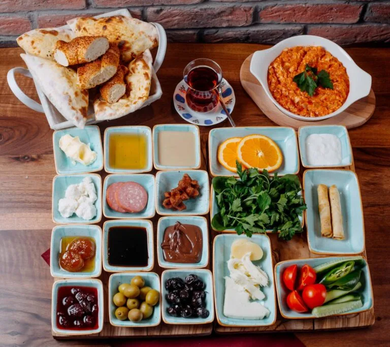 Cafes and local food stops walking distance from Kusadasi Port Turkey